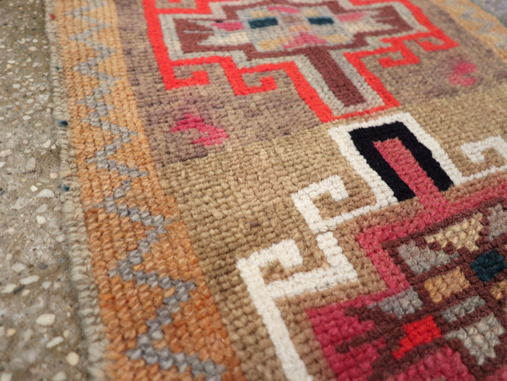 Vintage Turkish Anatolian Throw Rug, No.31663 - Staging