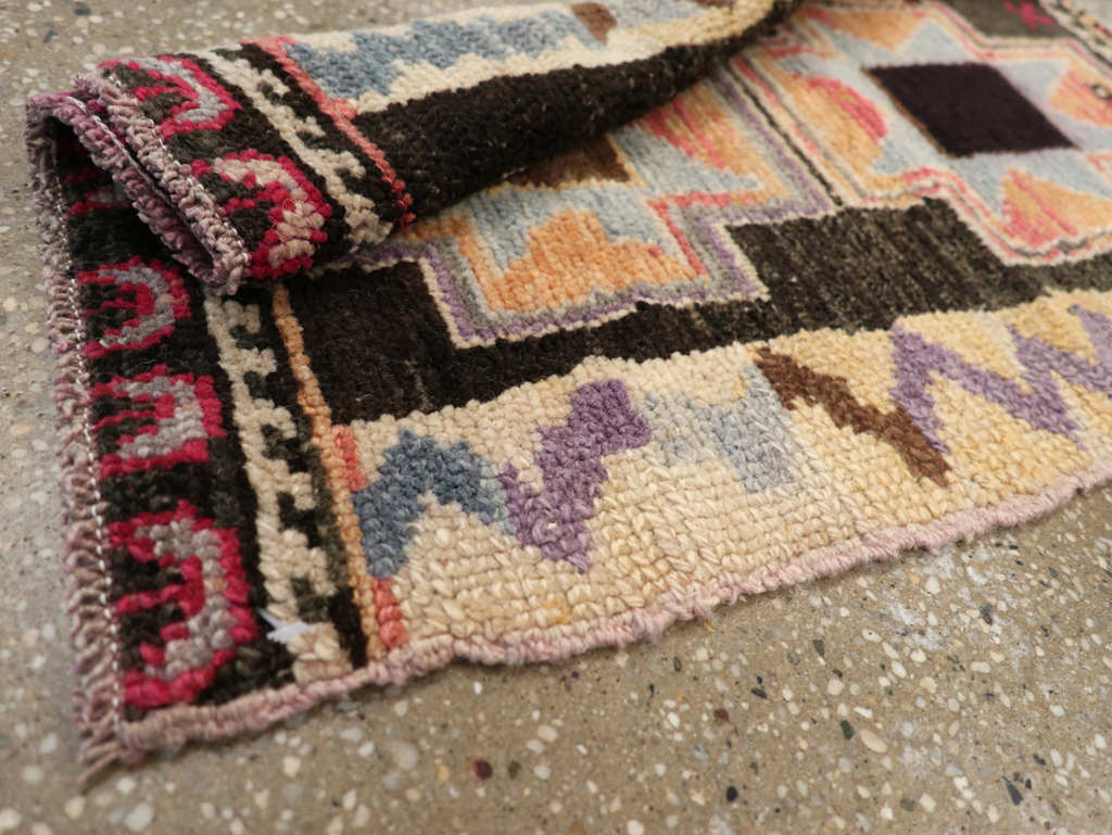 Vintage Turkish Anatolian Throw Rug, No.31664 - Staging