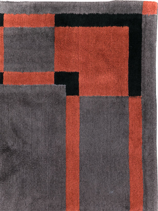 Vintage French Art Deco Accent Rug, No.31683 - Staging