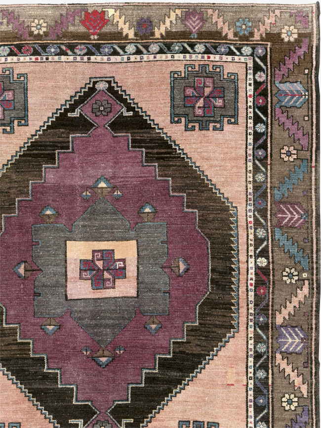 Vintage Turkish Anatolian Tribal Long Room Size Carpet, No.31692 - Staging