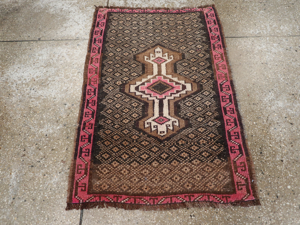 Vintage Turkish Anatolian Throw Rug, No.31707 - Staging