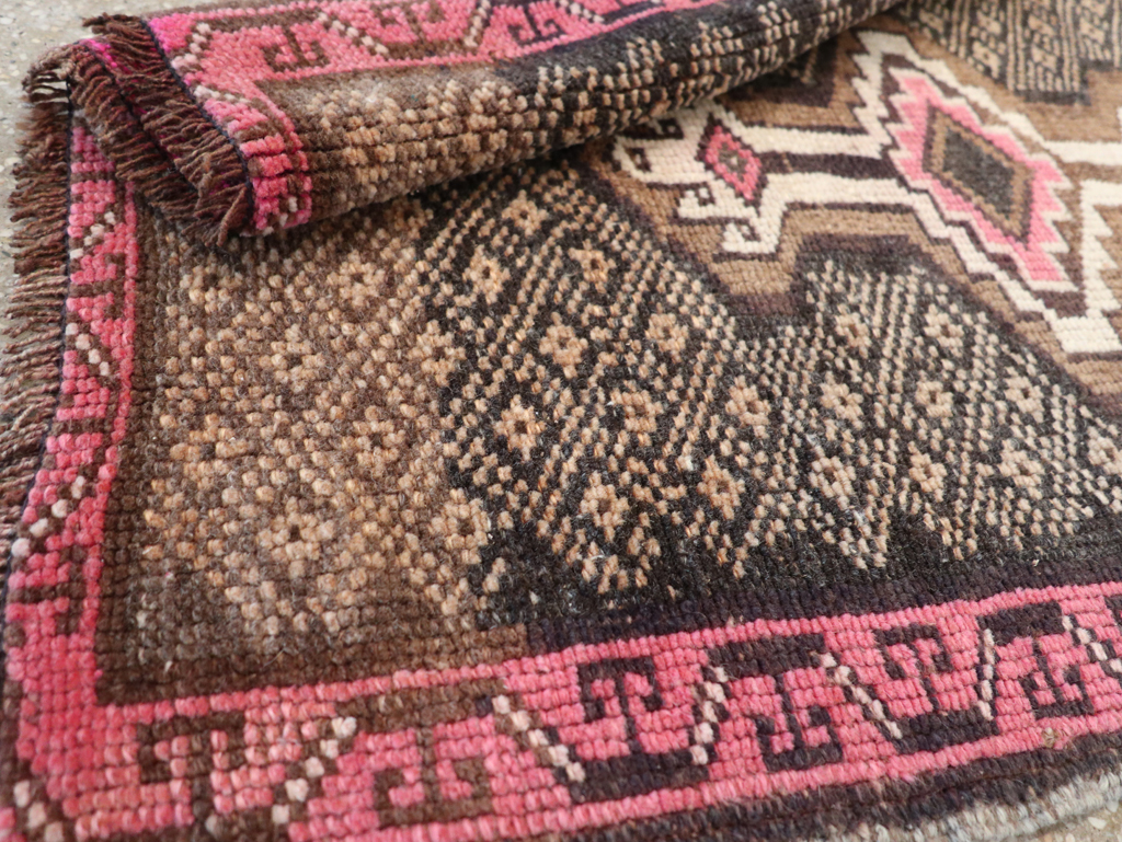 Vintage Turkish Anatolian Throw Rug, No.31707 - Staging