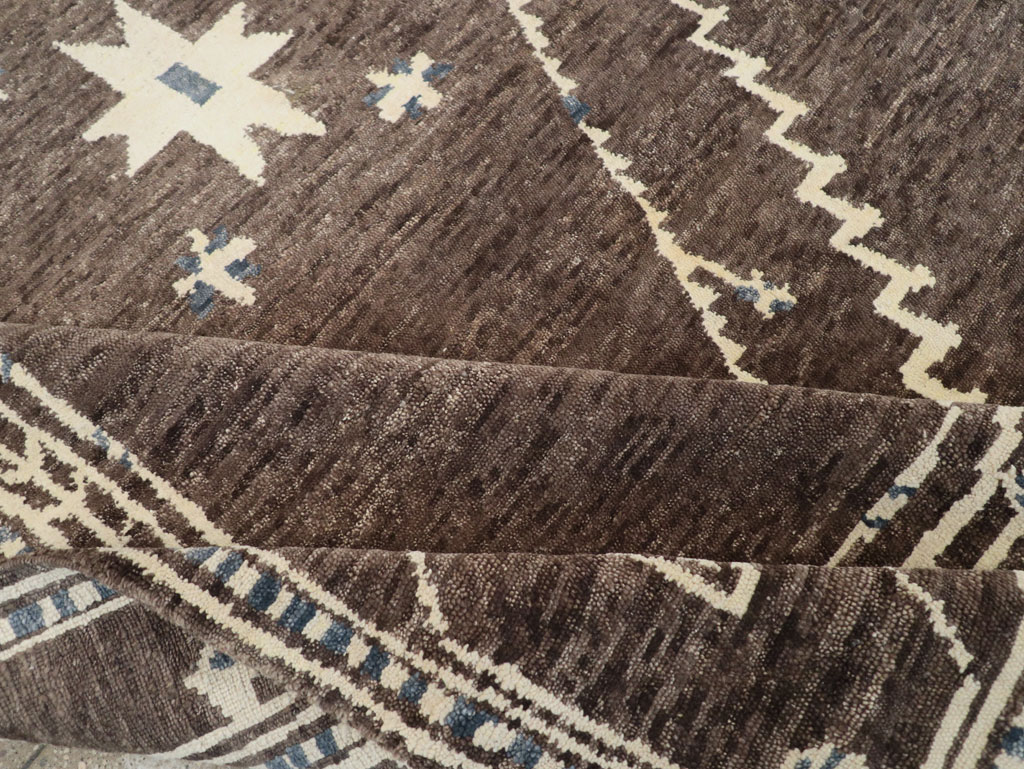 Modern Tibetan Agra Style Small Room Size Carpet, No.31736 - Staging