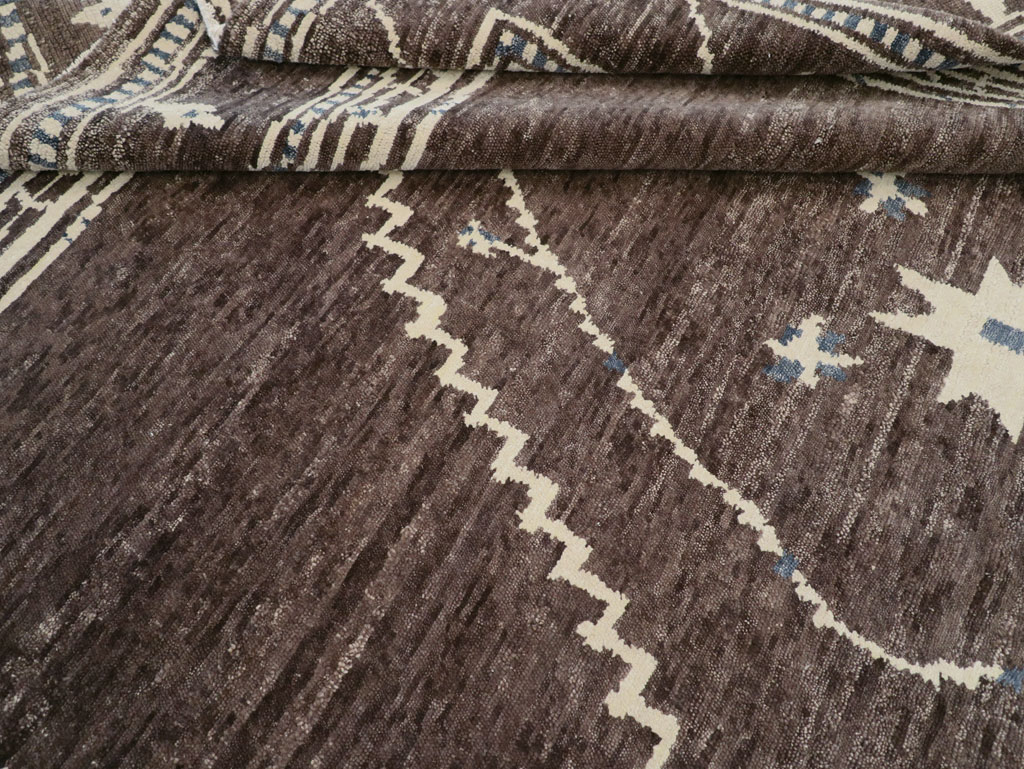 Tribal Style Modern Indian Agra Small Room Size Carpet, No.31737 - Staging