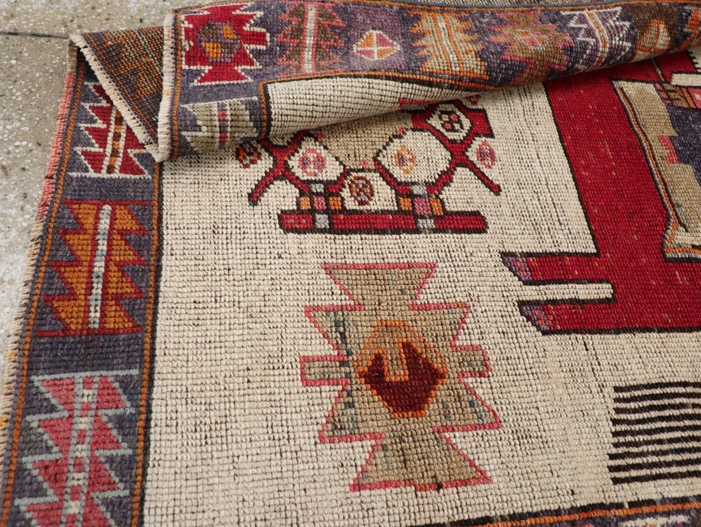 Vintage Persian Pictorial Bakhtiari Accent Rug, No.31742 - Staging