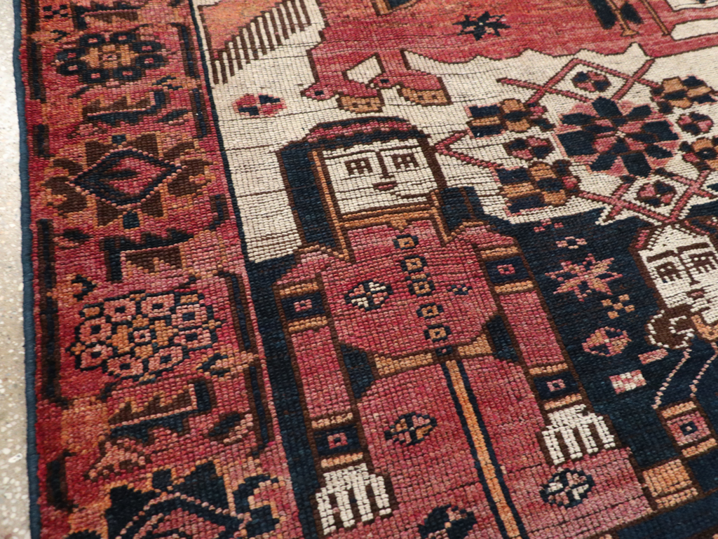 Vintage Persian Bakhtiari Rug, No.31747 - Staging