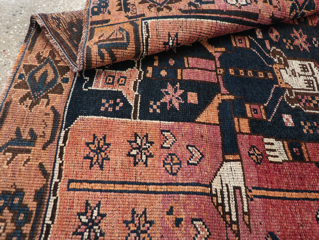 Vintage Persian Bakhtiari Rug, No.31747 - Staging
