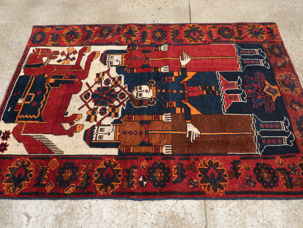 Vintage Persian Bakhtiari Pictorial Rug, No.31749 - Staging