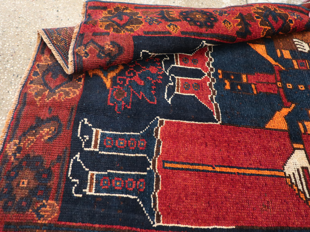 Vintage Persian Bakhtiari Pictorial Rug, No.31749 - Staging