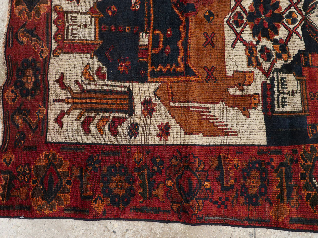 Vintage Persian Bakhtiari Rug, No.31753 - Staging
