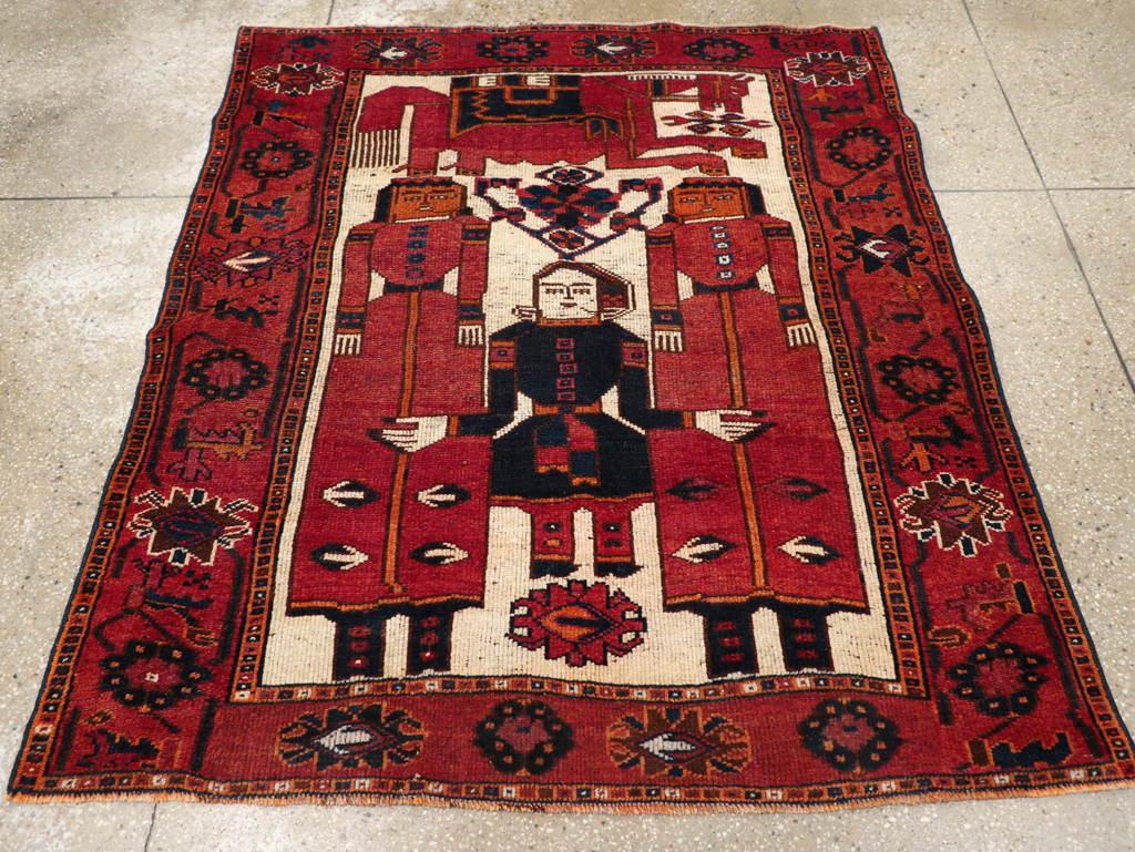 Vintage Persian Bakhtiari Pictorial Rug, No.31754 - Staging