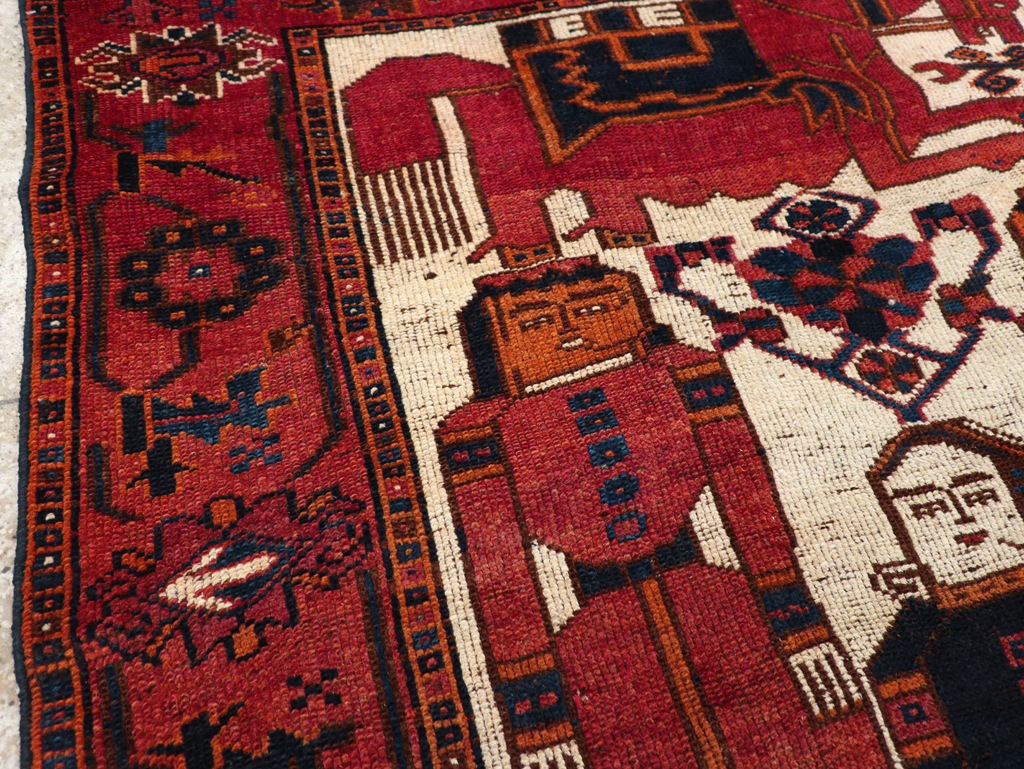 Vintage Persian Bakhtiari Pictorial Rug, No.31754 - Staging