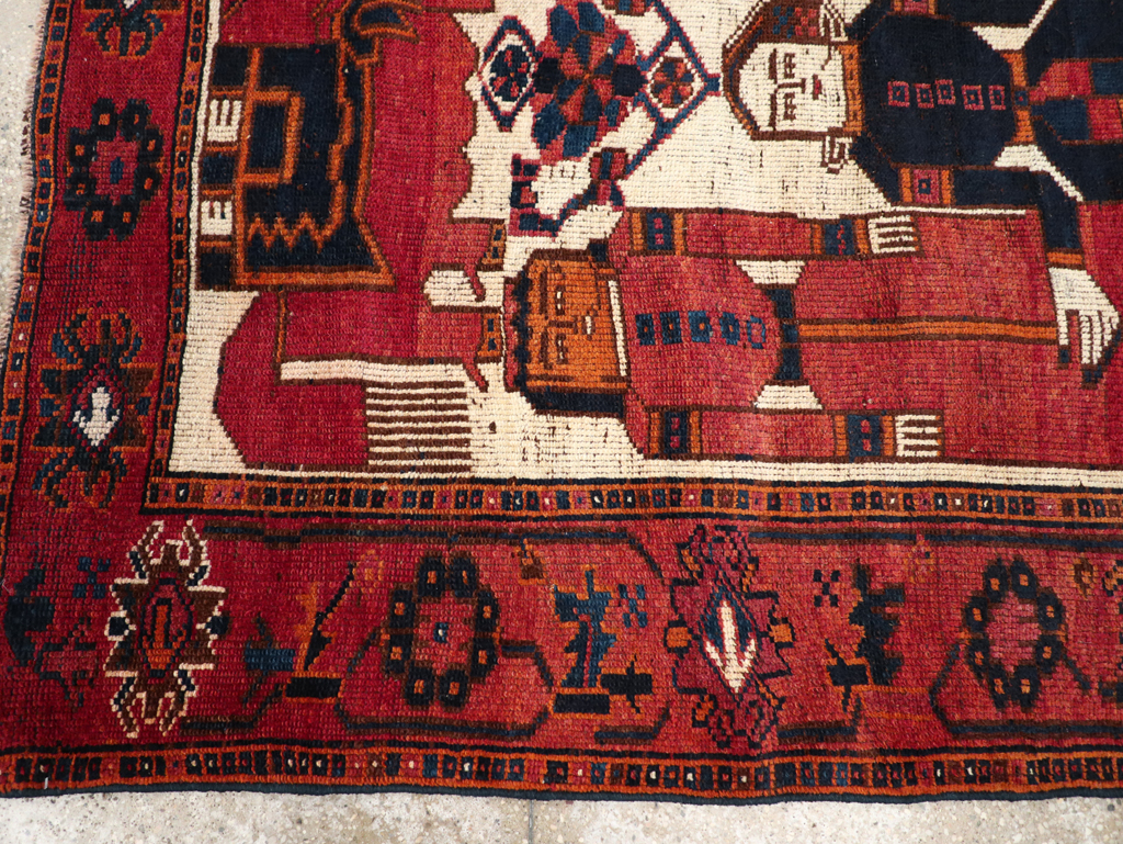Vintage Persian Bakhtiari Pictorial Rug, No.31754 - Staging