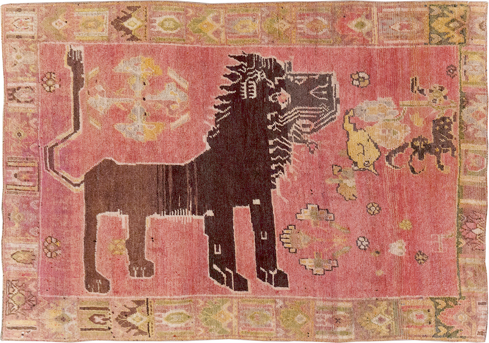 Vintage Persian Pictorial Shiraz Throw Rug, No.31777 - Staging