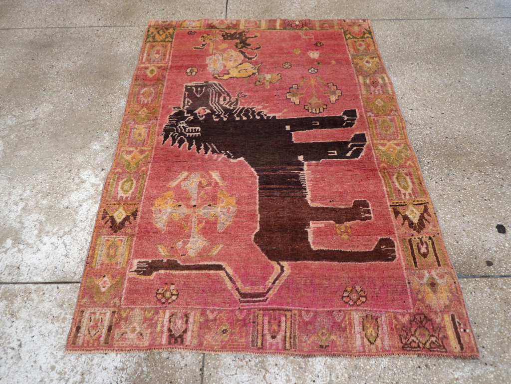 Vintage Persian Pictorial Shiraz Throw Rug, No.31777 - Staging