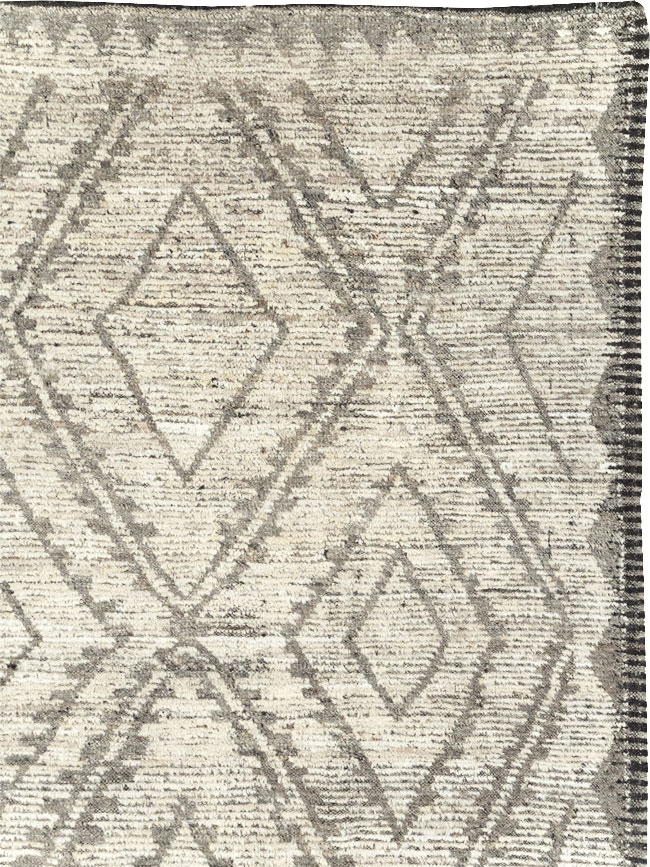 Contemporary Moroccan Inspired Turkish Large Room Size Carpet, No.31786 - Staging