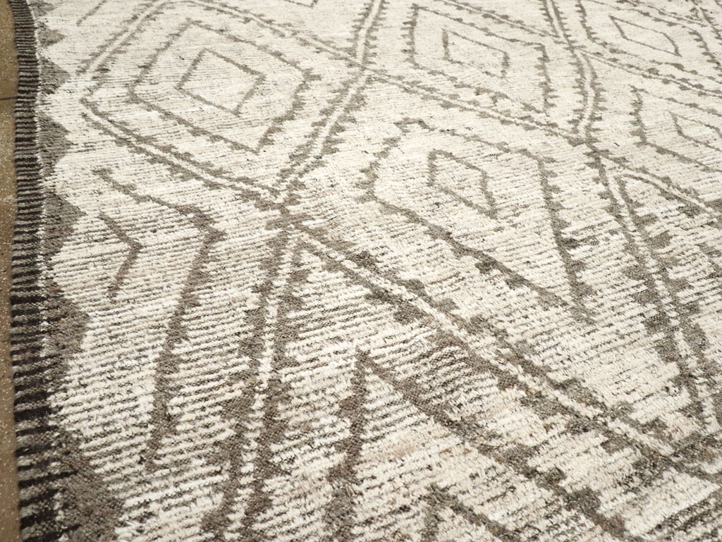 Contemporary Moroccan Inspired Turkish Large Room Size Carpet, No.31786 - Staging