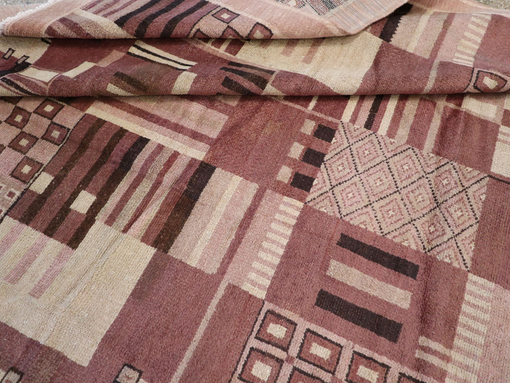 Vintage Indian Art Deco Style Room Size Carpet, No.31792 - Staging