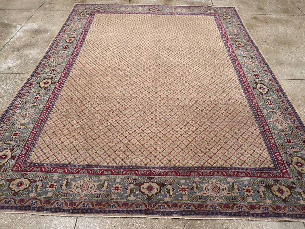 Vintage Indian Room Size Carpet, No.31828 - Staging