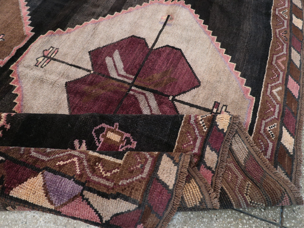 Vintage Turkish Anatolian Room Size Carpet, No.31854 - Staging