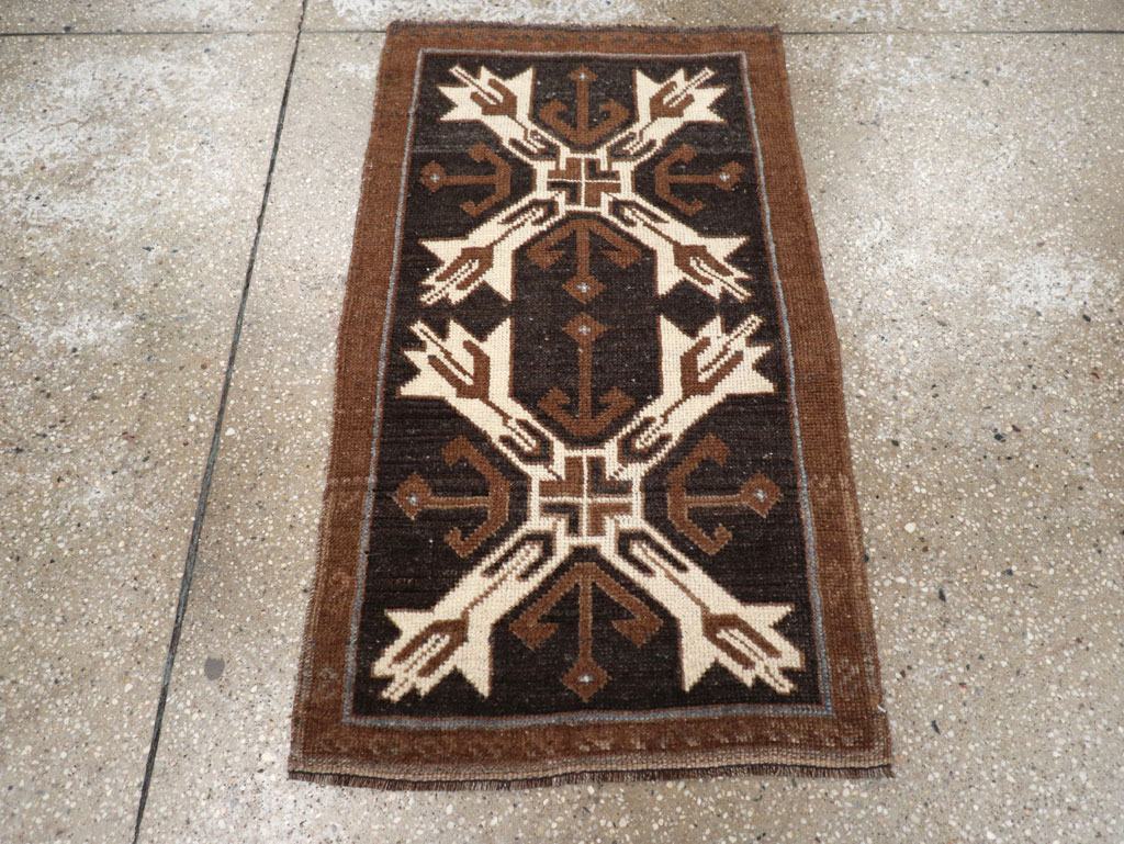 Vintage Turkish Anatolian Throw Rug, No.31855 - Staging