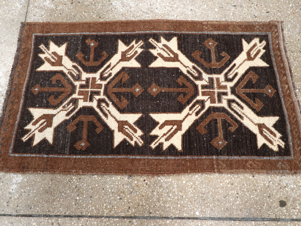 Vintage Turkish Anatolian Throw Rug, No.31855 - Staging