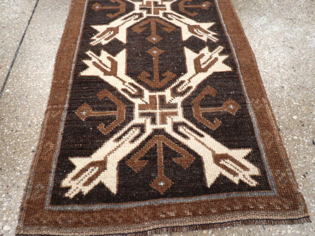 Vintage Turkish Anatolian Throw Rug, No.31855 - Staging