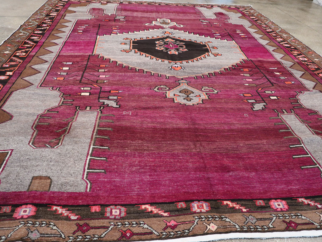 Vintage Turkish Anatolian Large Room Size Carpet, No.31863 - Staging