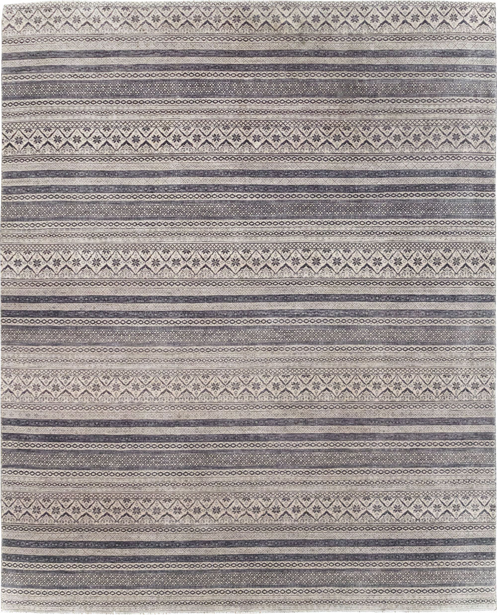 Contemporary Turkish Small Room Size Carpet, No.31876 - Staging