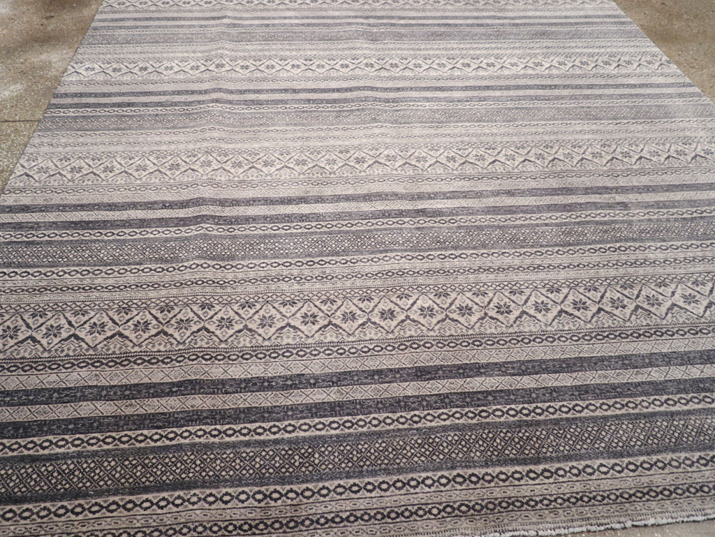 Contemporary Turkish Small Room Size Carpet, No.31876 - Staging