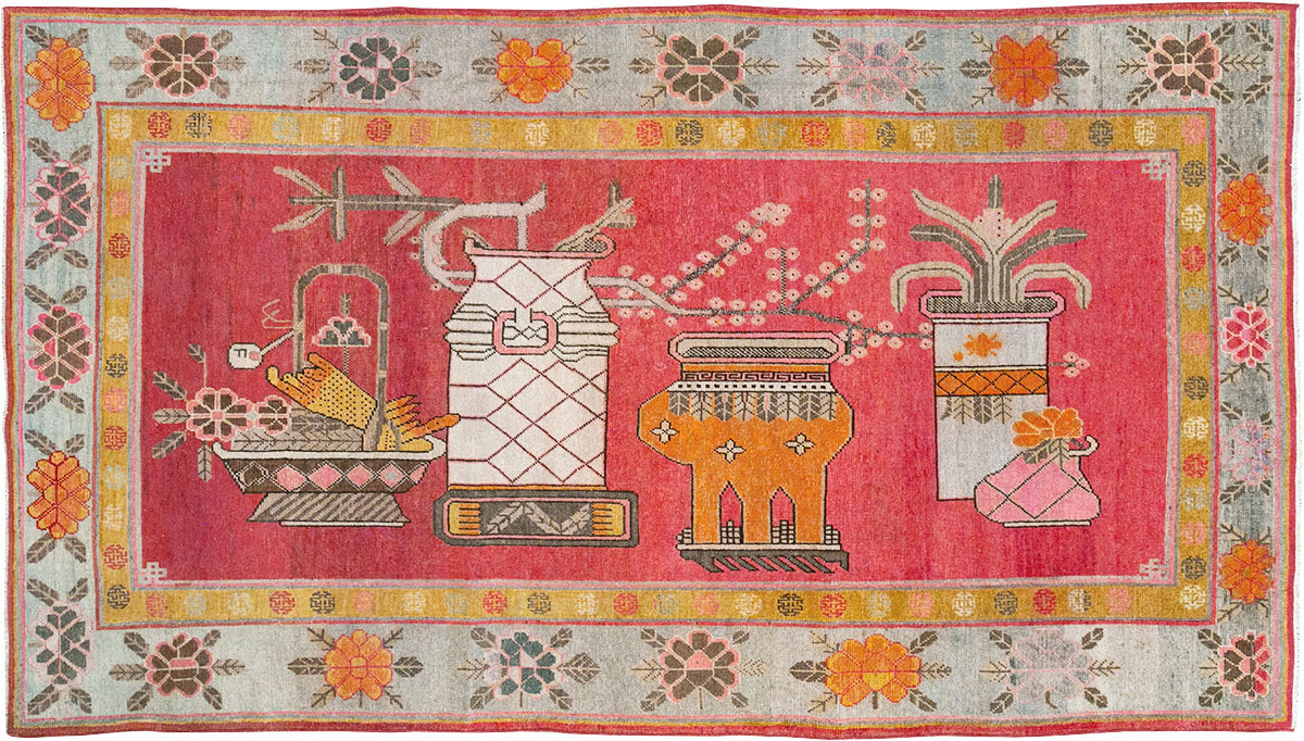 Antique East Turkestan Pictorial Vase Khotan Accent Rug, No.31882 - Staging
