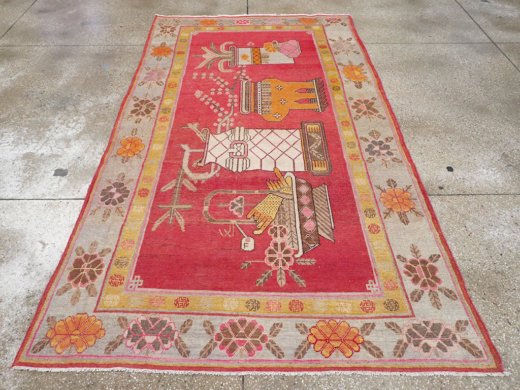 Antique East Turkestan Pictorial Vase Khotan Accent Rug, No.31882 - Staging