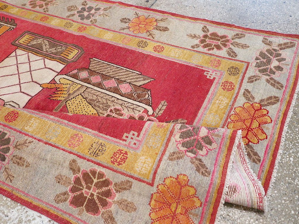 Antique East Turkestan Pictorial Vase Khotan Accent Rug, No.31882 - Staging