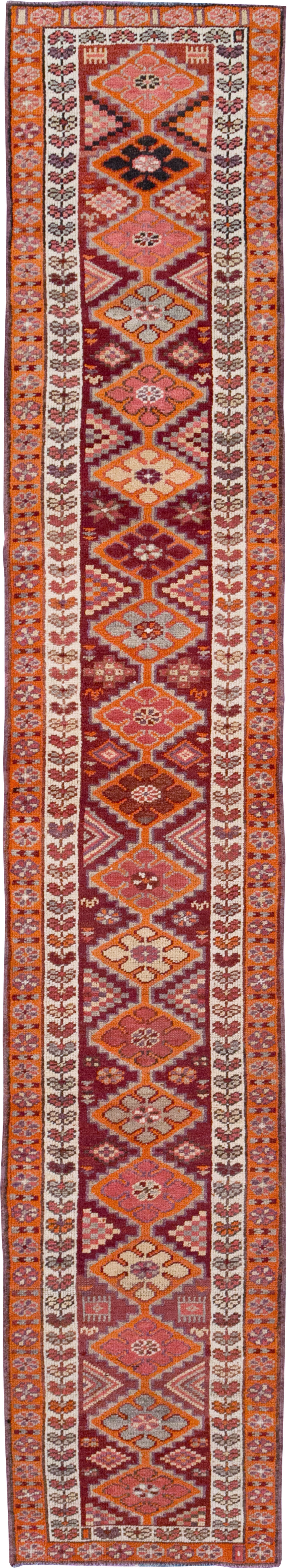 Vintage Turkish Anatolian Runner, No.31892 - Staging