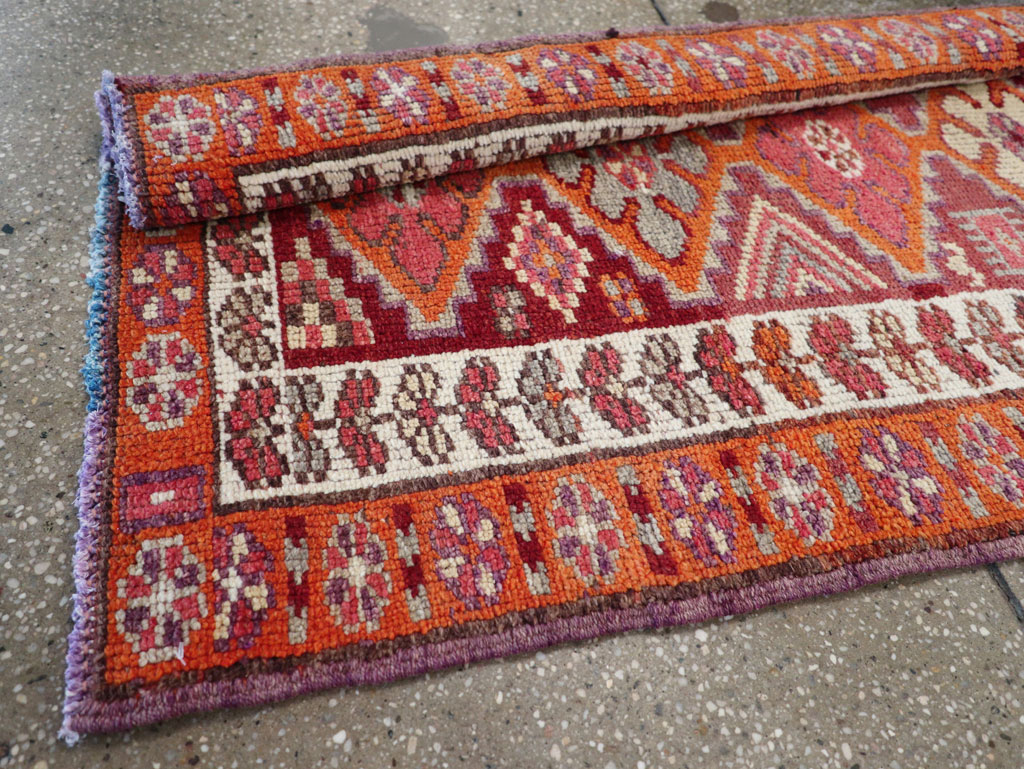 Vintage Turkish Anatolian Runner, No.31892 - Staging