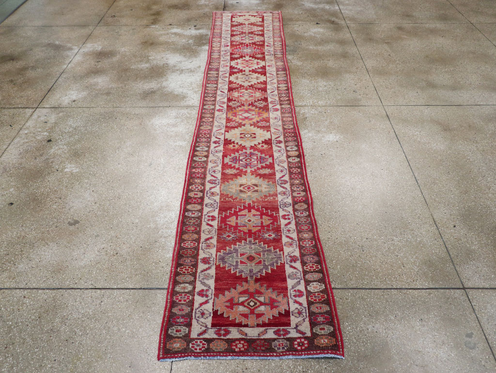 Vintage Turkish Anatolian Runner, No.31893 - Staging