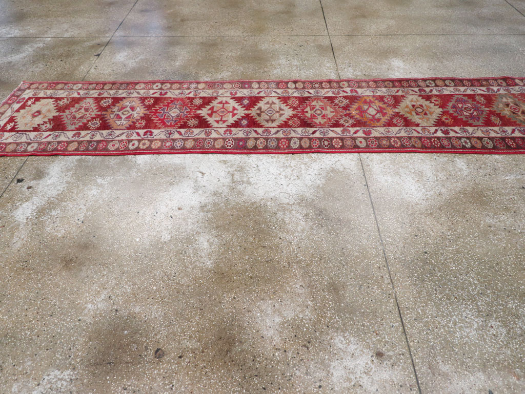 Vintage Turkish Anatolian Runner, No.31893 - Staging