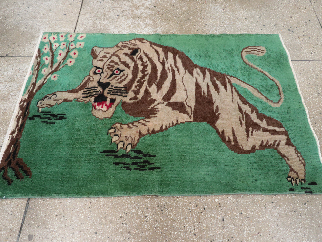 Vintage Turkish Anatolian Pictorial Rug, No.31898 - Staging