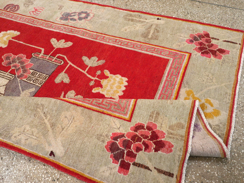 Vintage East Turkestan Pictorial Vase Khotan, No.31902 - Staging