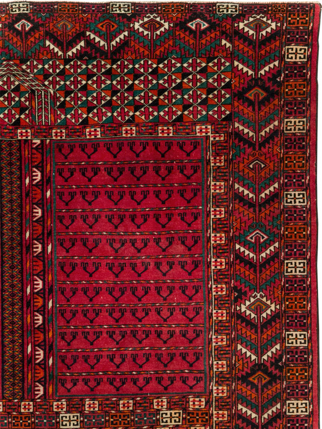 Vintage Central Asian Tekke Accent Rug, No.31915 - Staging