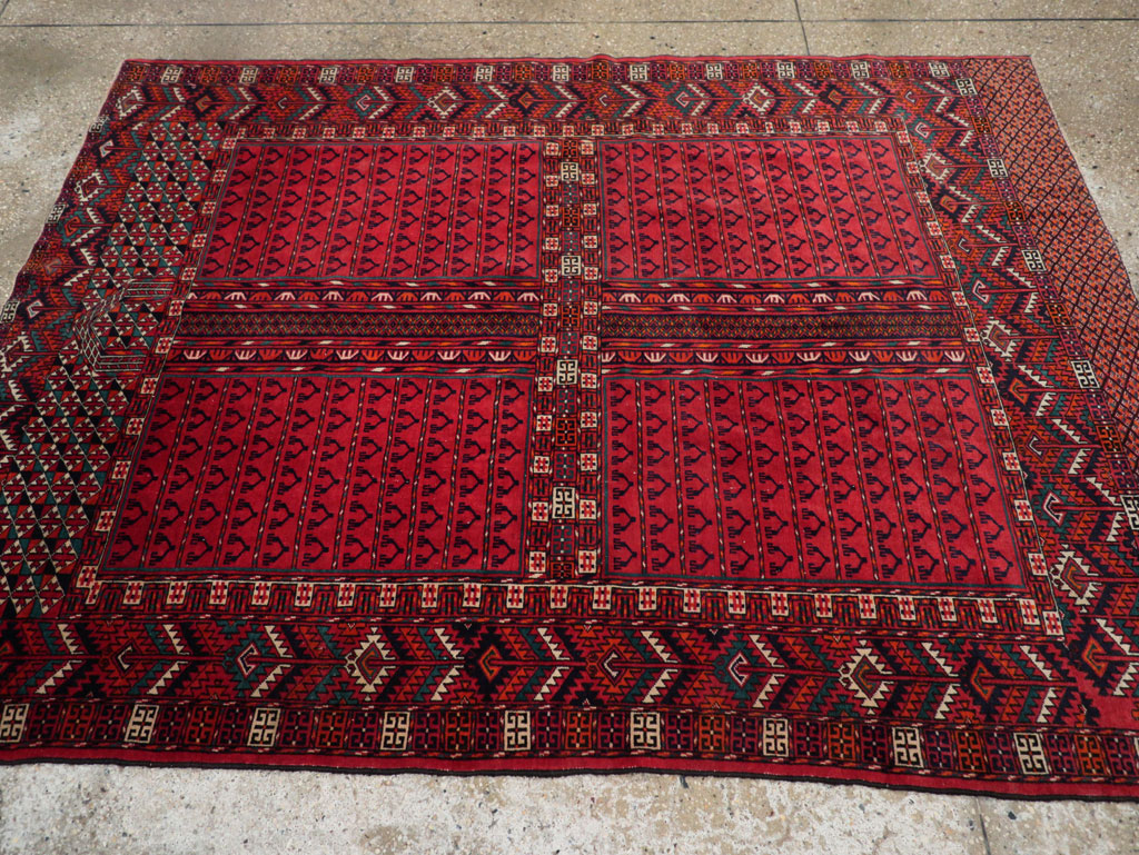 Vintage Central Asian Tekke Accent Rug, No.31915 - Staging