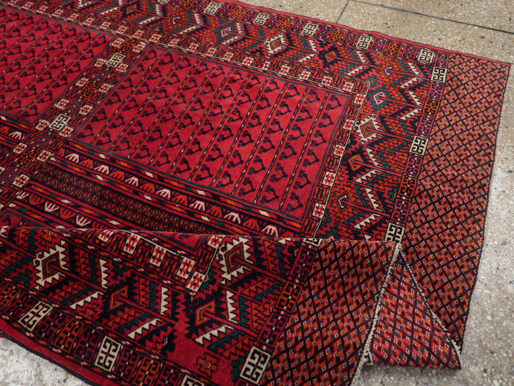 Vintage Central Asian Tekke Accent Rug, No.31915 - Staging