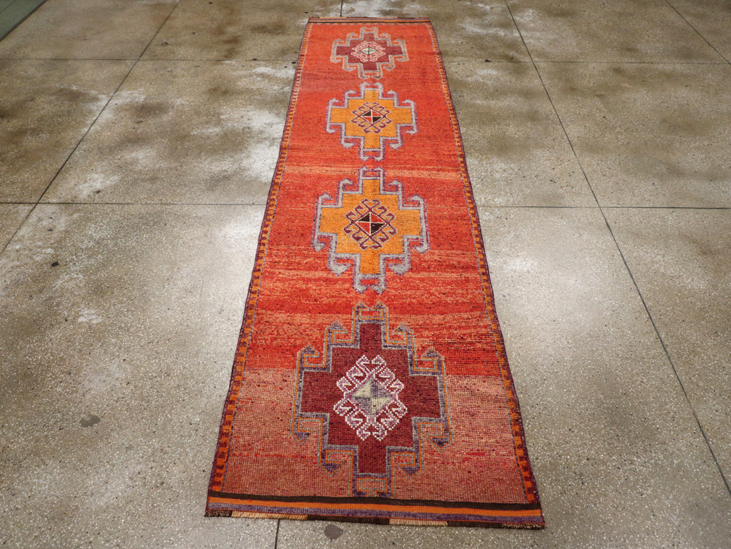Vintage Turkish Anatolian Tribal Runner, No.31919 - Staging