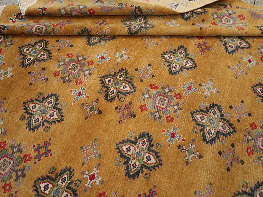 Vintage Indian Room Size Carpet, No.31921 - Staging