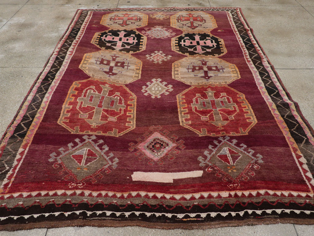 Vintage Turkish Anatolian Small Room Size Carpet, No.31925 - Staging