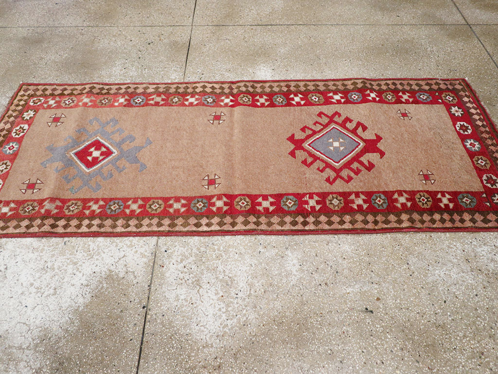 Antique Persian Camel Hair Serab Runner, No.31940 - Staging