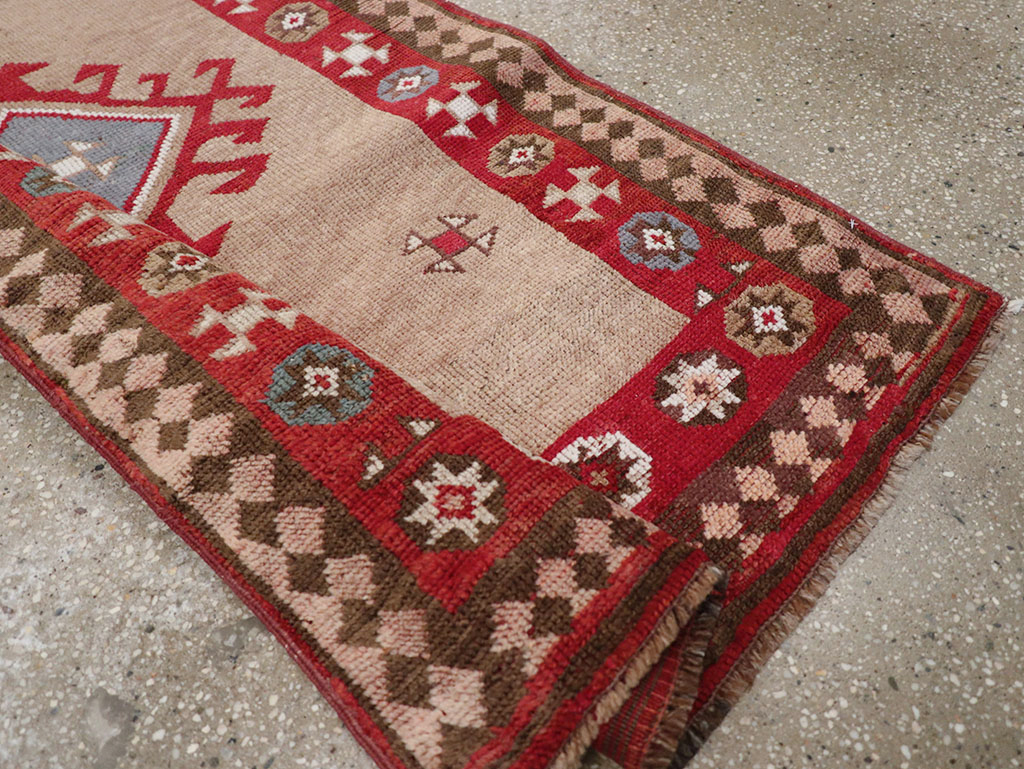 Antique Persian Camel Hair Serab Runner, No.31940 - Staging