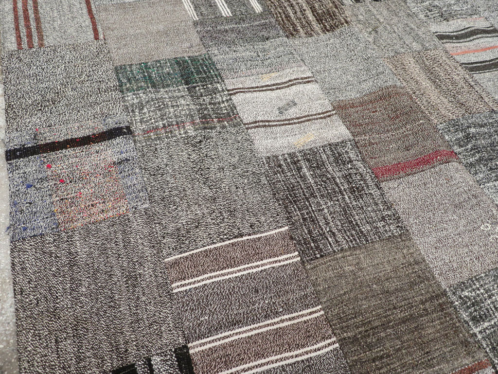 Contemporary Turkish Flatweave Small Room Size Carpet, No.31962 - Staging