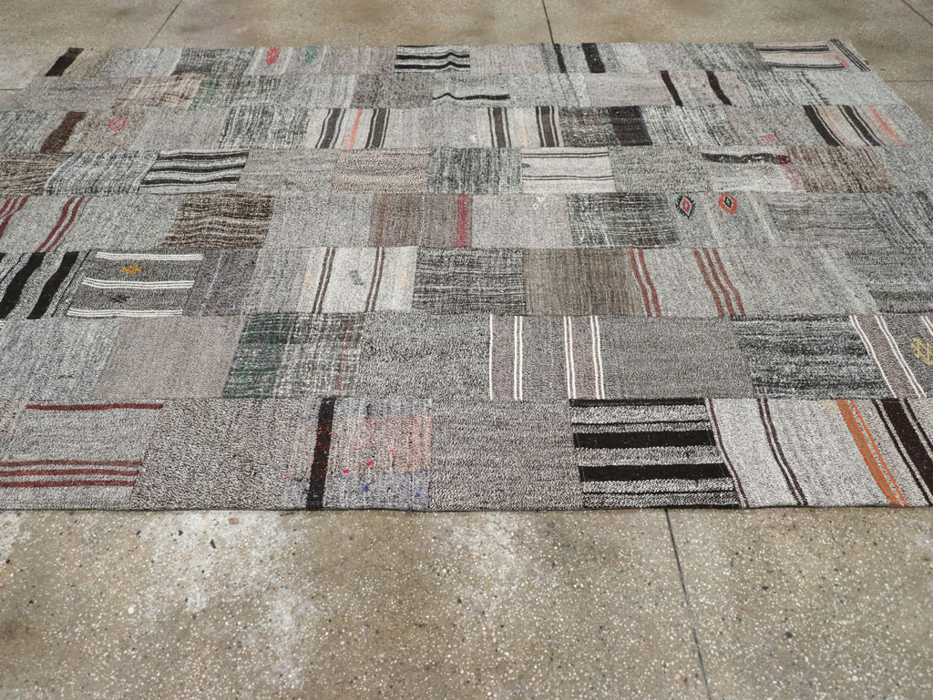 Contemporary Turkish Flatweave Small Room Size Carpet, No.31962 - Staging