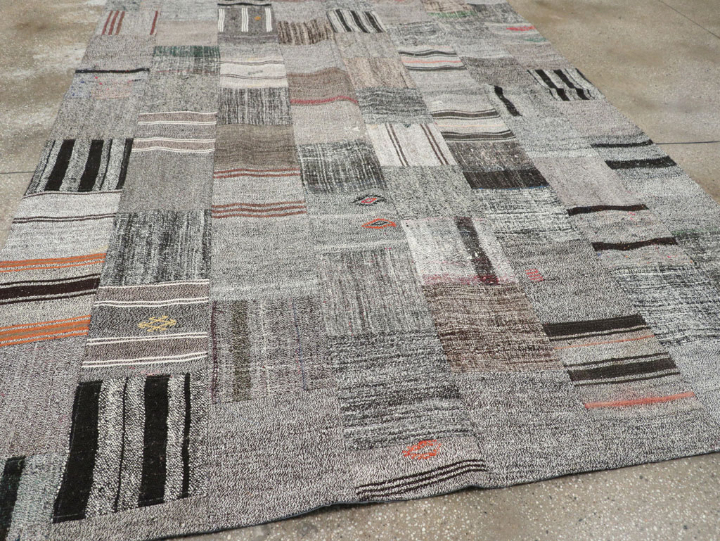 Contemporary Turkish Flatweave Small Room Size Carpet, No.31962 - Staging